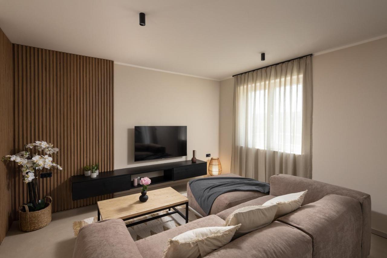 3 Luxury Bedroom Apartment Emma سيني المظهر الخارجي الصورة