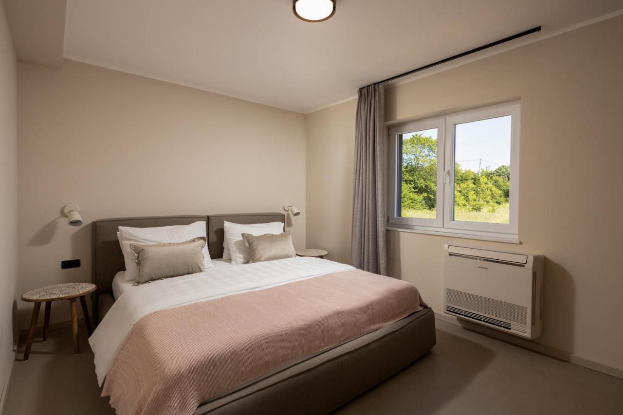 3 Luxury Bedroom Apartment Emma سيني المظهر الخارجي الصورة